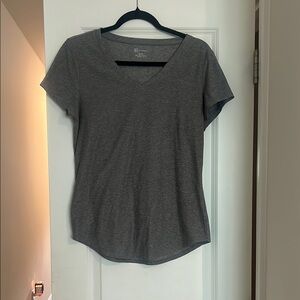 3/$15 No Boundaries Gray Tee Minimalist Clean Girl Soft Girl Capsule Basic M
